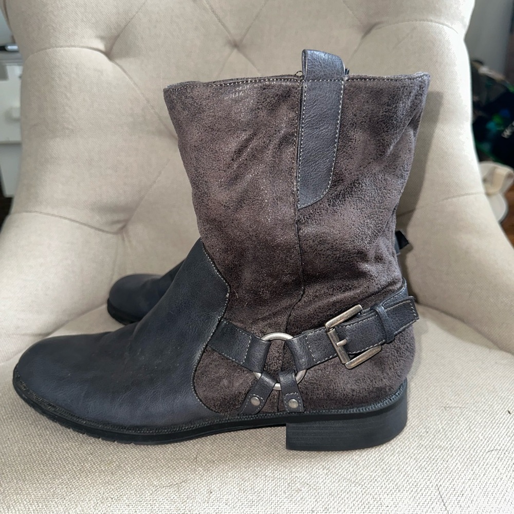 Aerosoles Boots